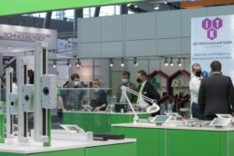 Echtdampf-Hallentreffen Dampfbetriebene Modelle von Eisenbahnen, Straßenfahrzeugen, Schiffen und stationären Anlagen motek bondexpo messe 8 scaled uai