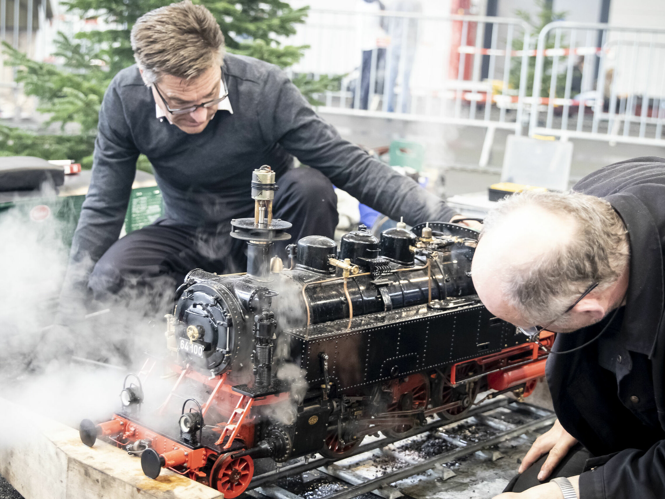 Echtdampf-Hallentreffen Dampfbetriebene Modelle von Eisenbahnen, Straßenfahrzeugen, Schiffen und stationären Anlagen csm Echtdampf Hallentreffen 01 f97000a31f uai